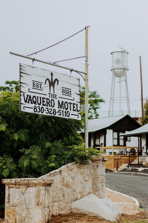 The Vaquero Motel Bandera Eksteriør bilde